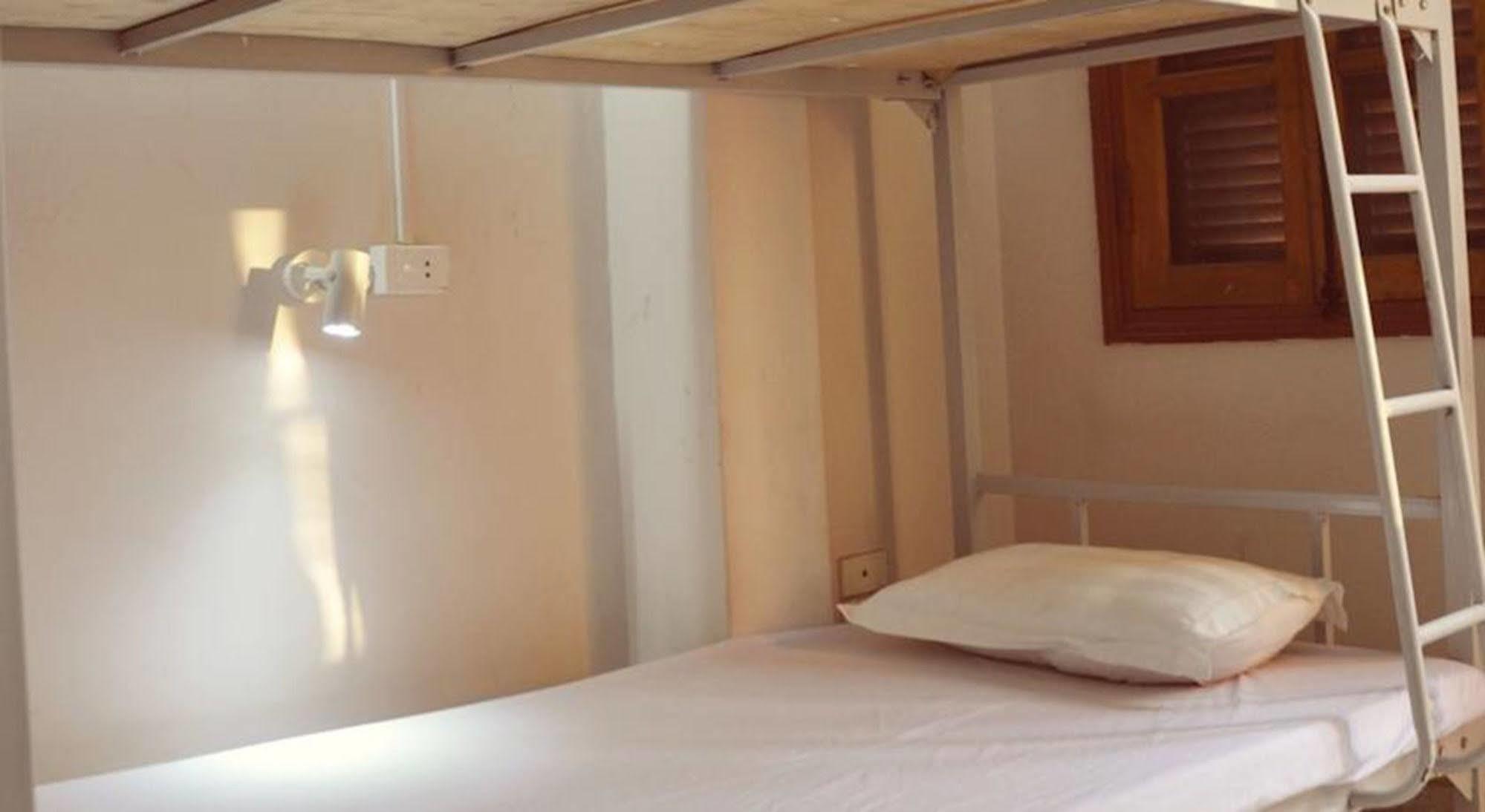 Hanoi Downtown Hostel Kültér fotó